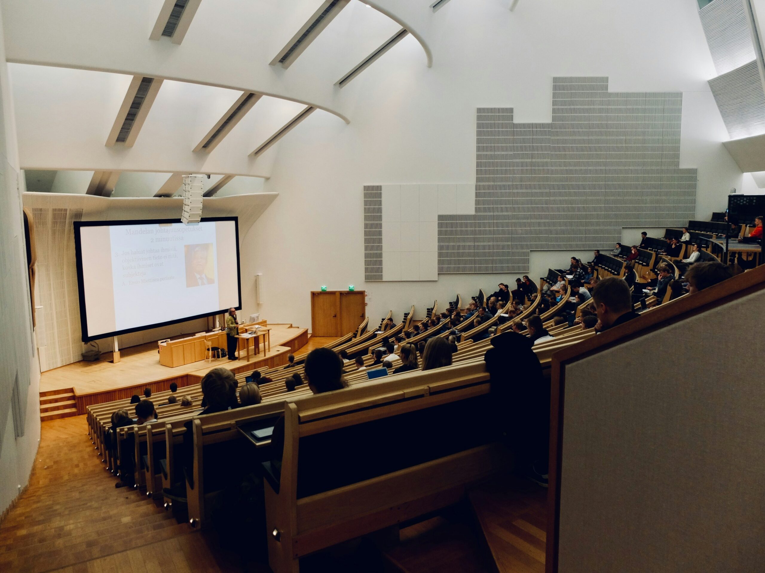How International Students Pay for US Graduate School — 6 Proven Options